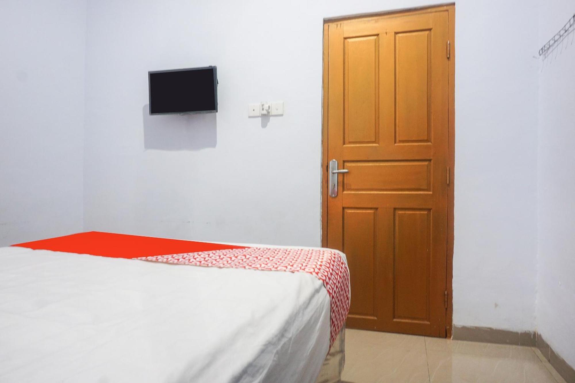 Oyo 91759 Hikmah 2* Makassar